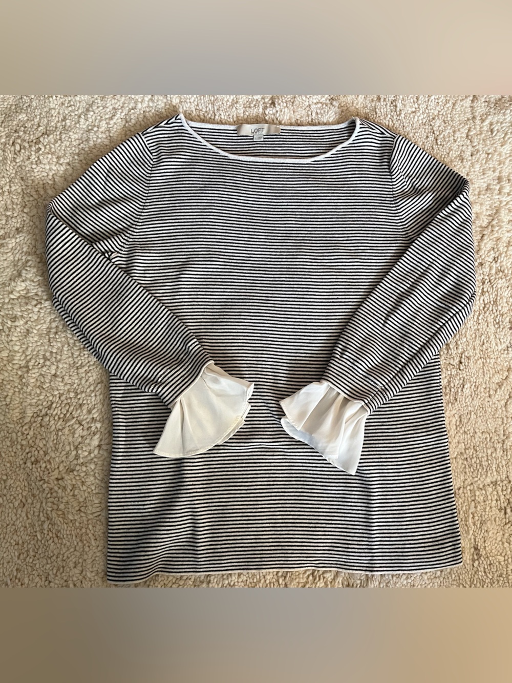 LOFT Black & White Striped Long-Sleeve Top Lightweight Crew Neck Ruffle Cuffs